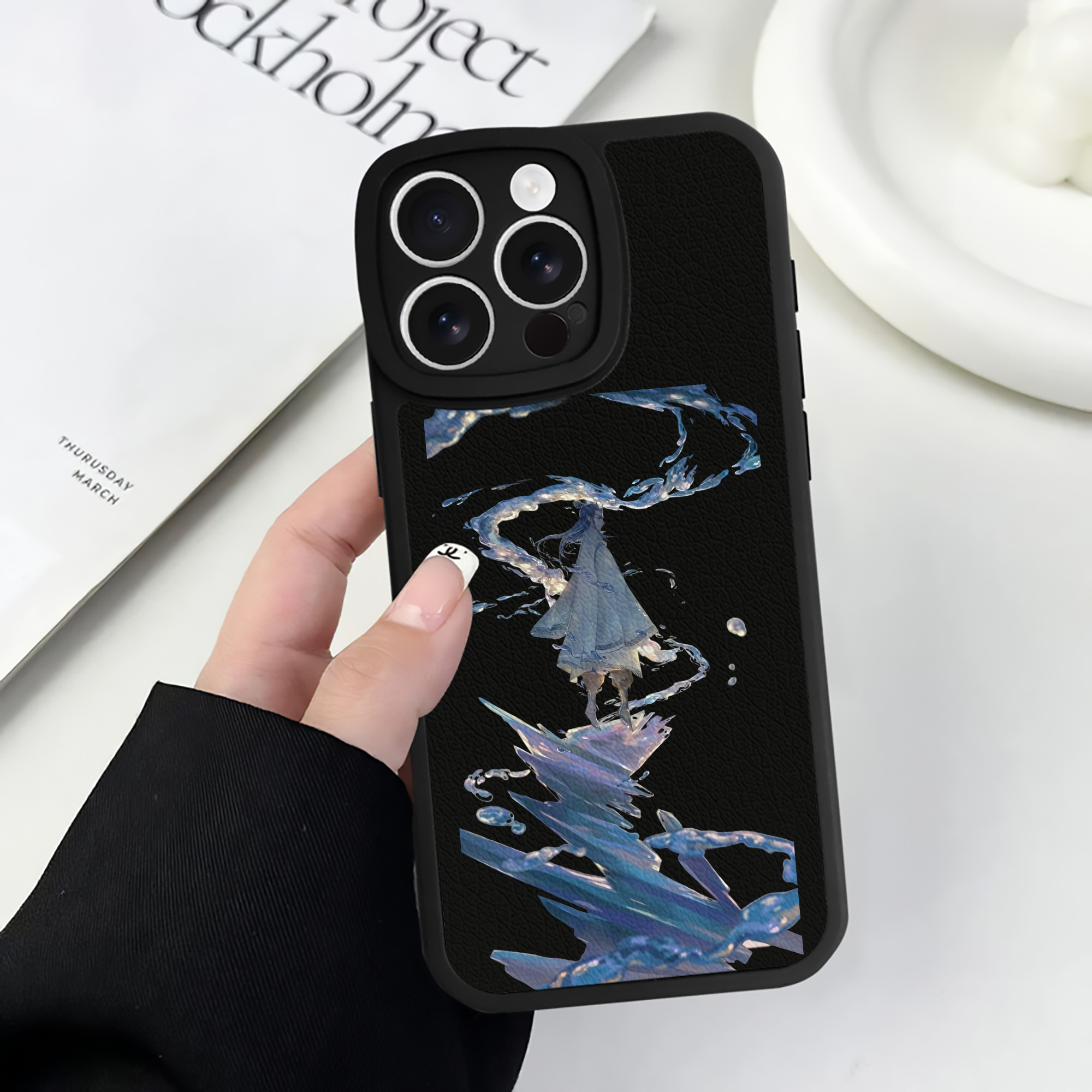 （画像用） Ne Zha 2 ナタ 魔童の大暴れ 【iPhone 16シリーズ対応】シリコンスマホケース（レザー調） 材質：シリコン